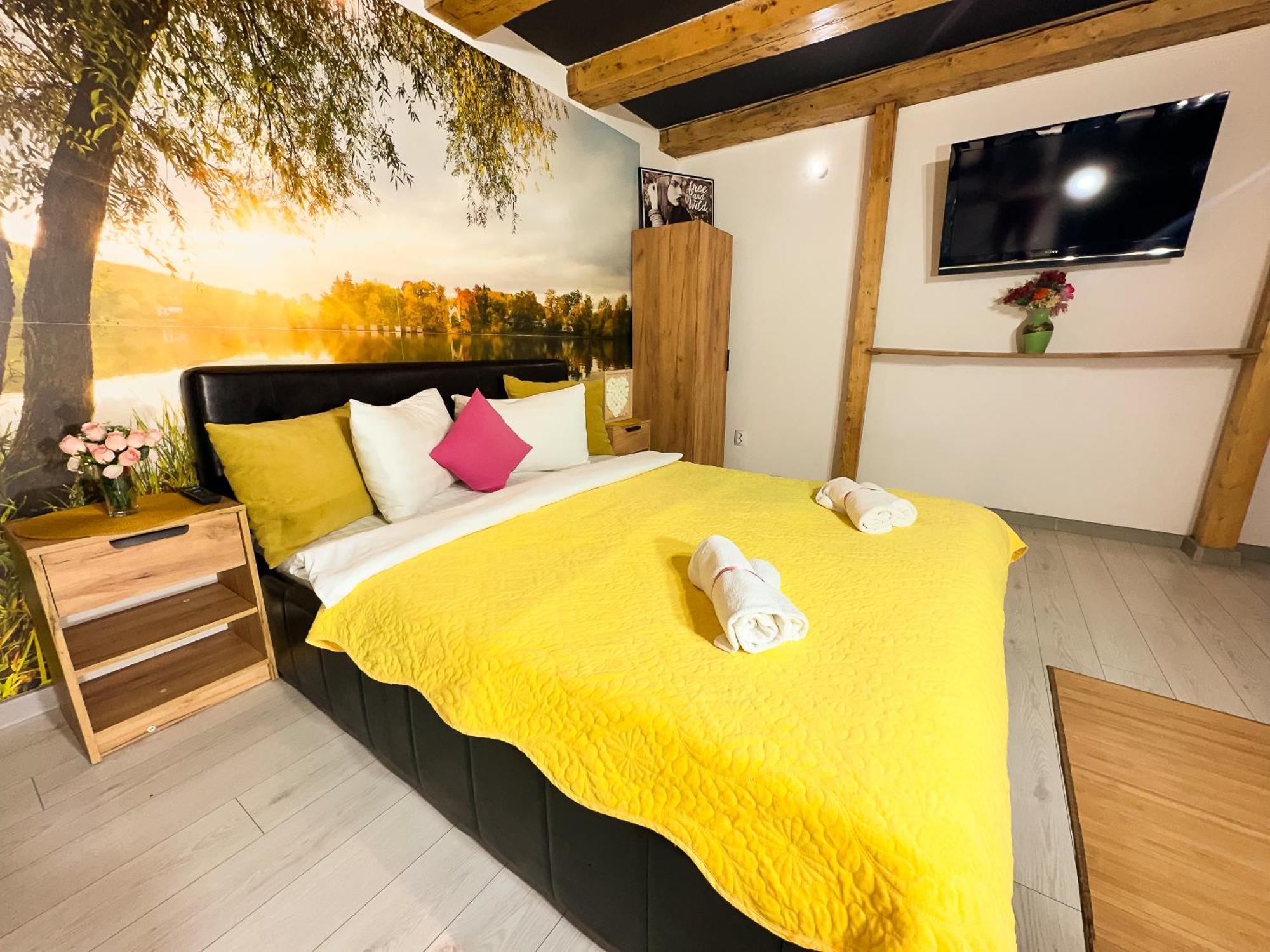 Venus Central Lux Studio Κραϊόβα Εξωτερικό φωτογραφία