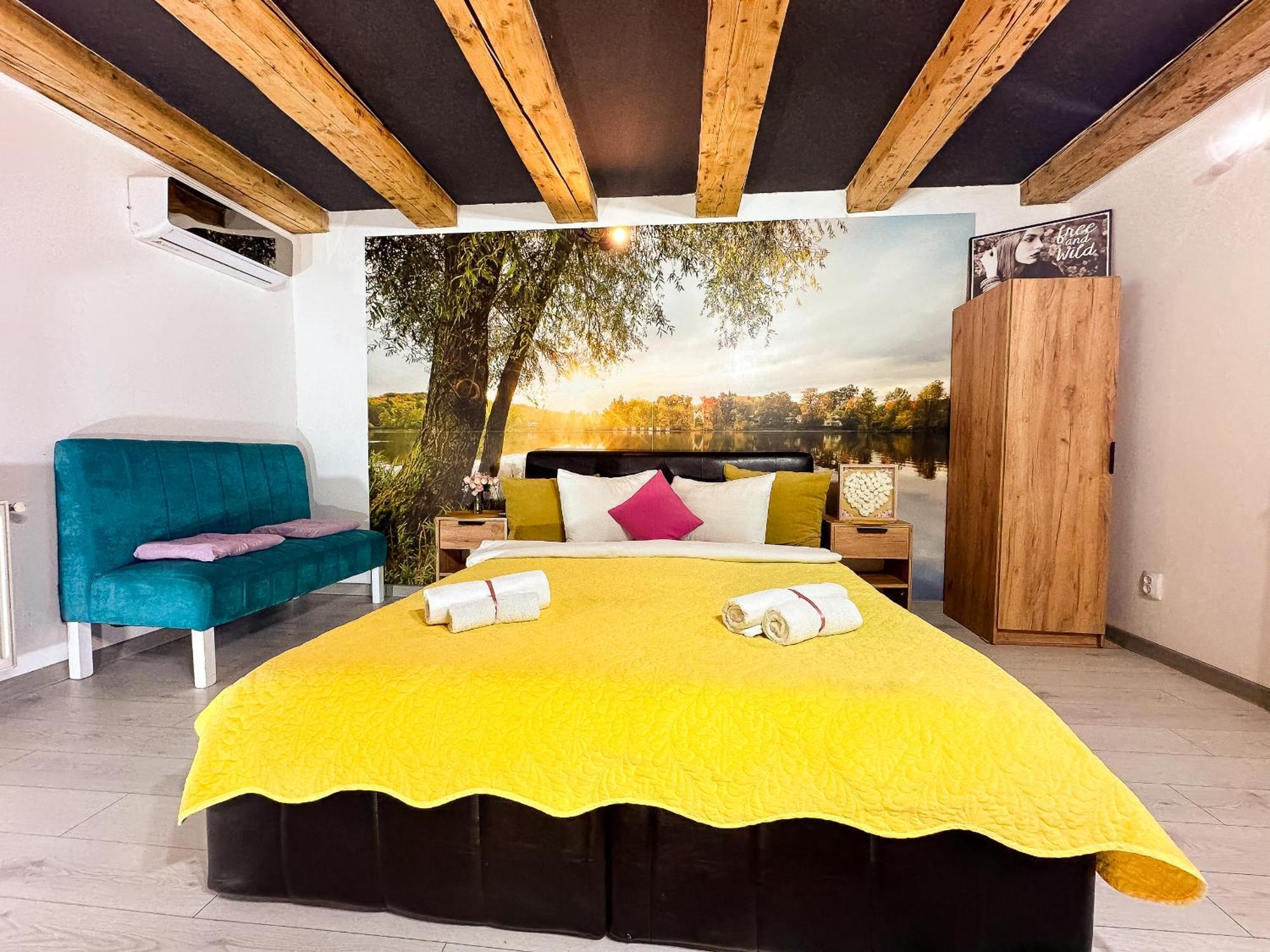 Venus Central Lux Studio Κραϊόβα Εξωτερικό φωτογραφία