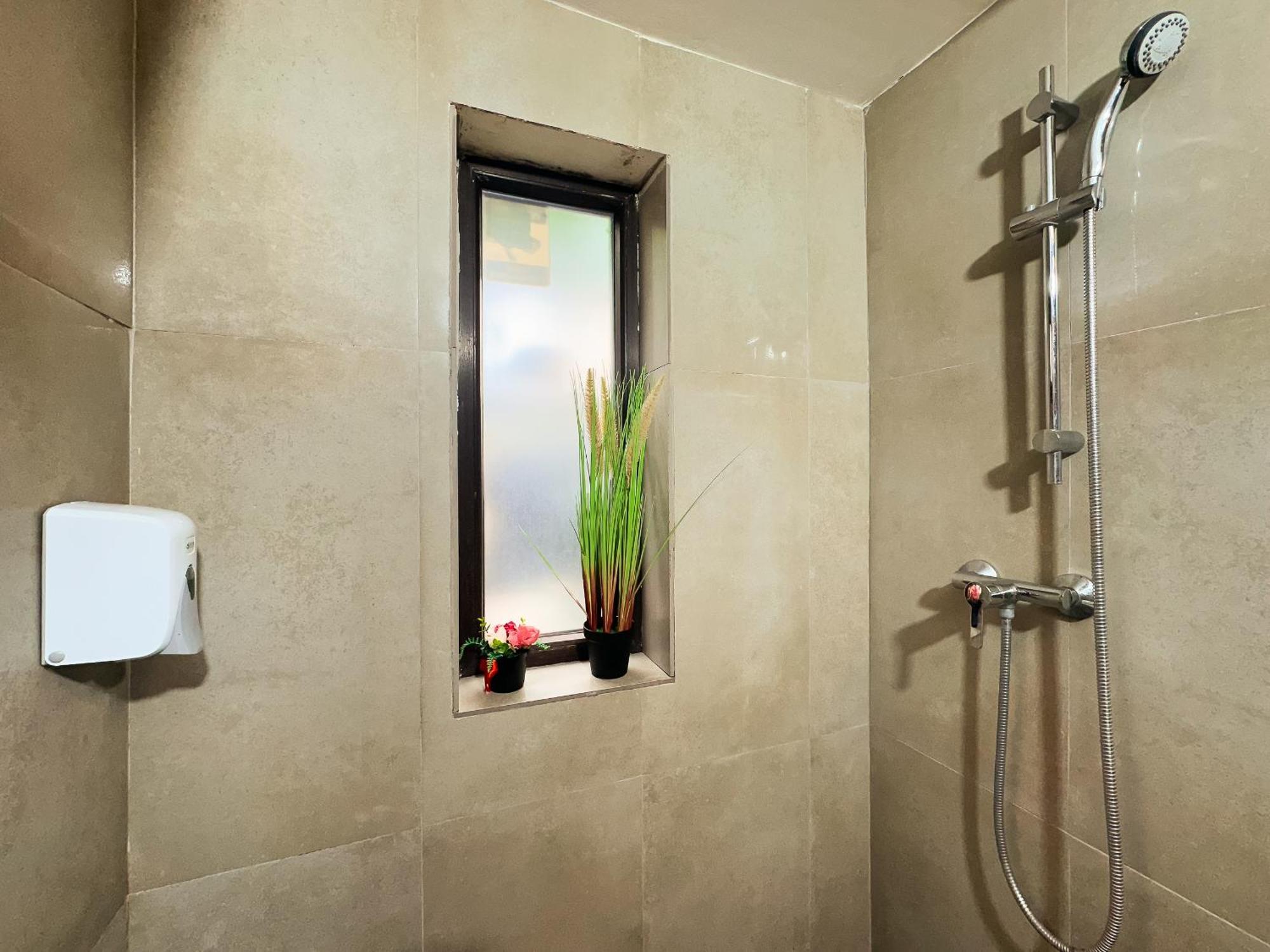 Venus Central Lux Studio Κραϊόβα Εξωτερικό φωτογραφία
