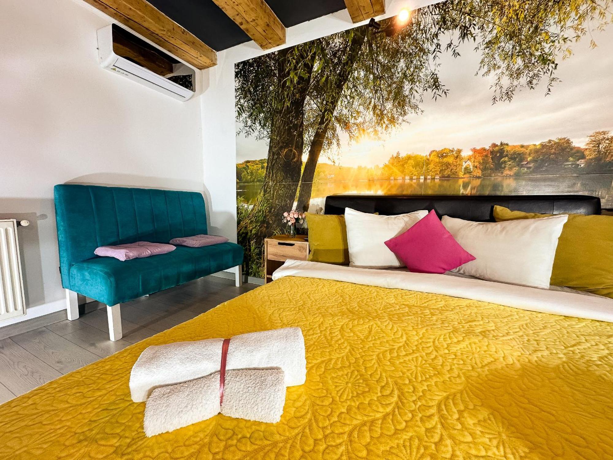 Venus Central Lux Studio Κραϊόβα Εξωτερικό φωτογραφία